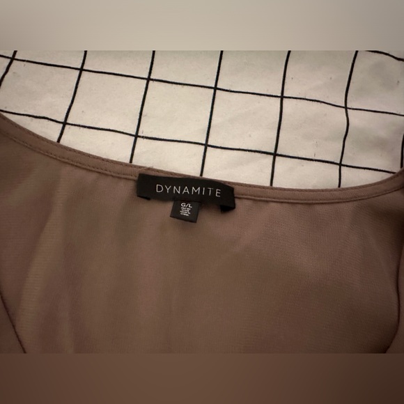 Dynamite Taupe Blouse - Picture 2 of 3